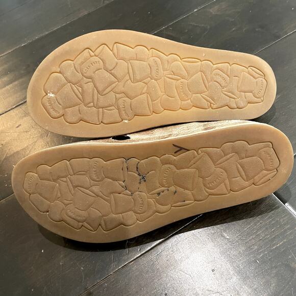 Kork-Ease Tutsi Gold Cross Band Leather Sandals Women's Size 9 - Picture 5 of 5